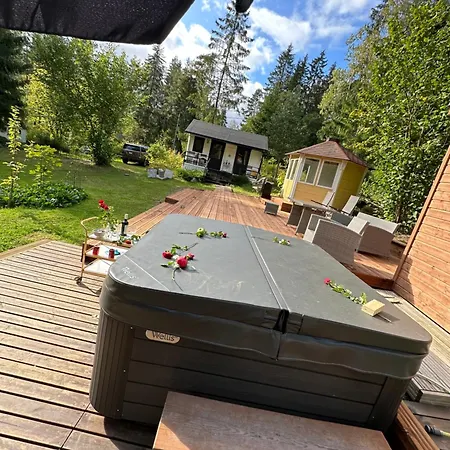 Moekki * Kirkkonummi